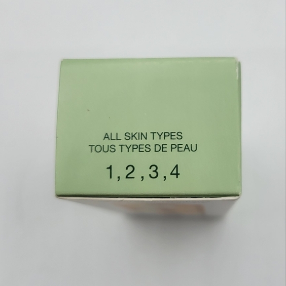 Clinique Fresh Pressed Daily Booster w Pure Vitamin C 20% - Picture 8 of 9